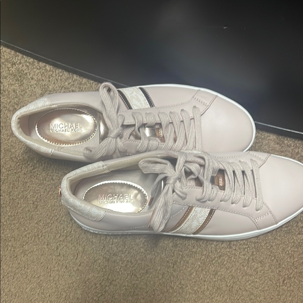 Michael Kors Pink Sneakers Minimalist Design